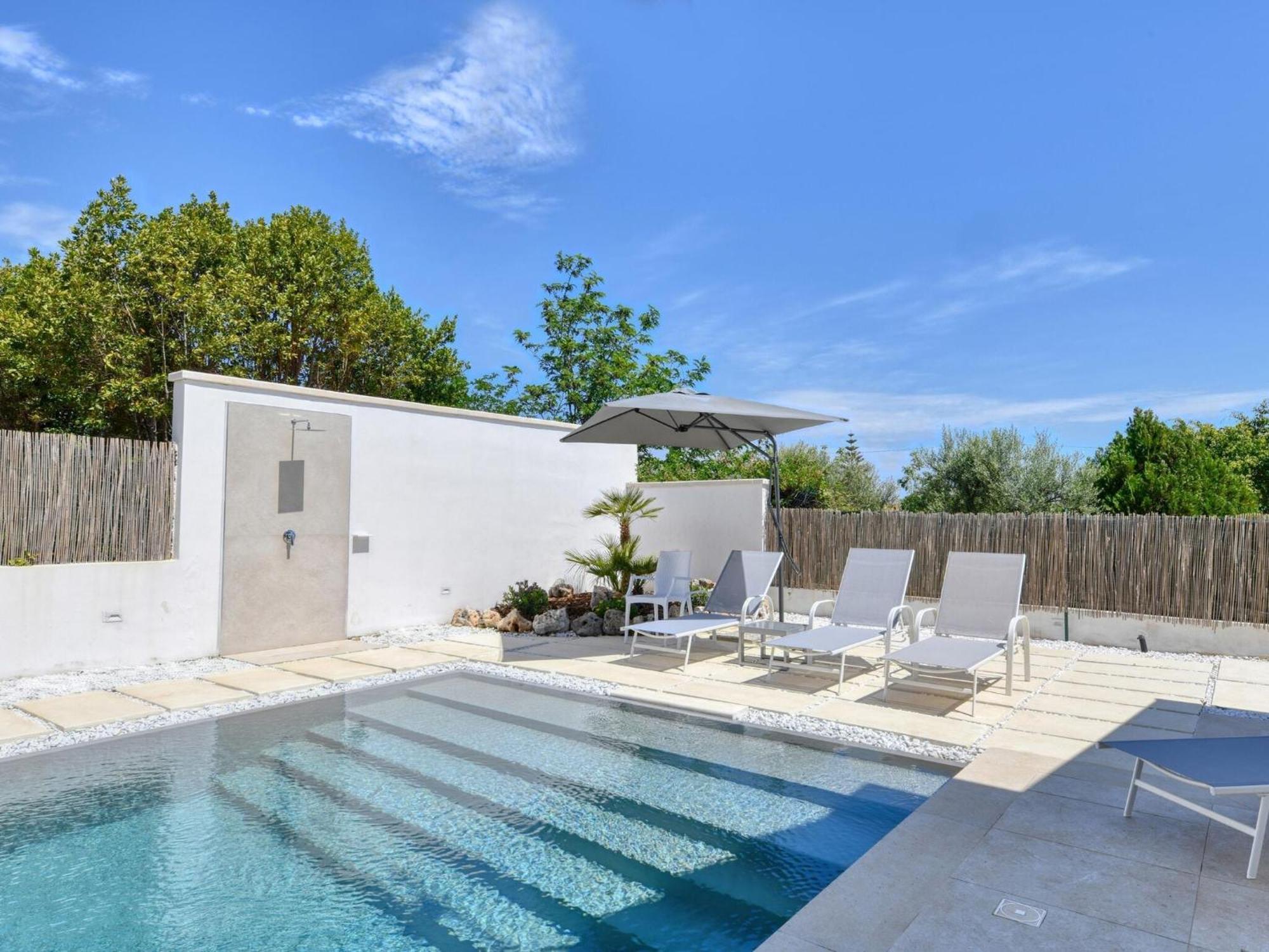 Apartment Lovely App In With Pool, Fontane Bianche