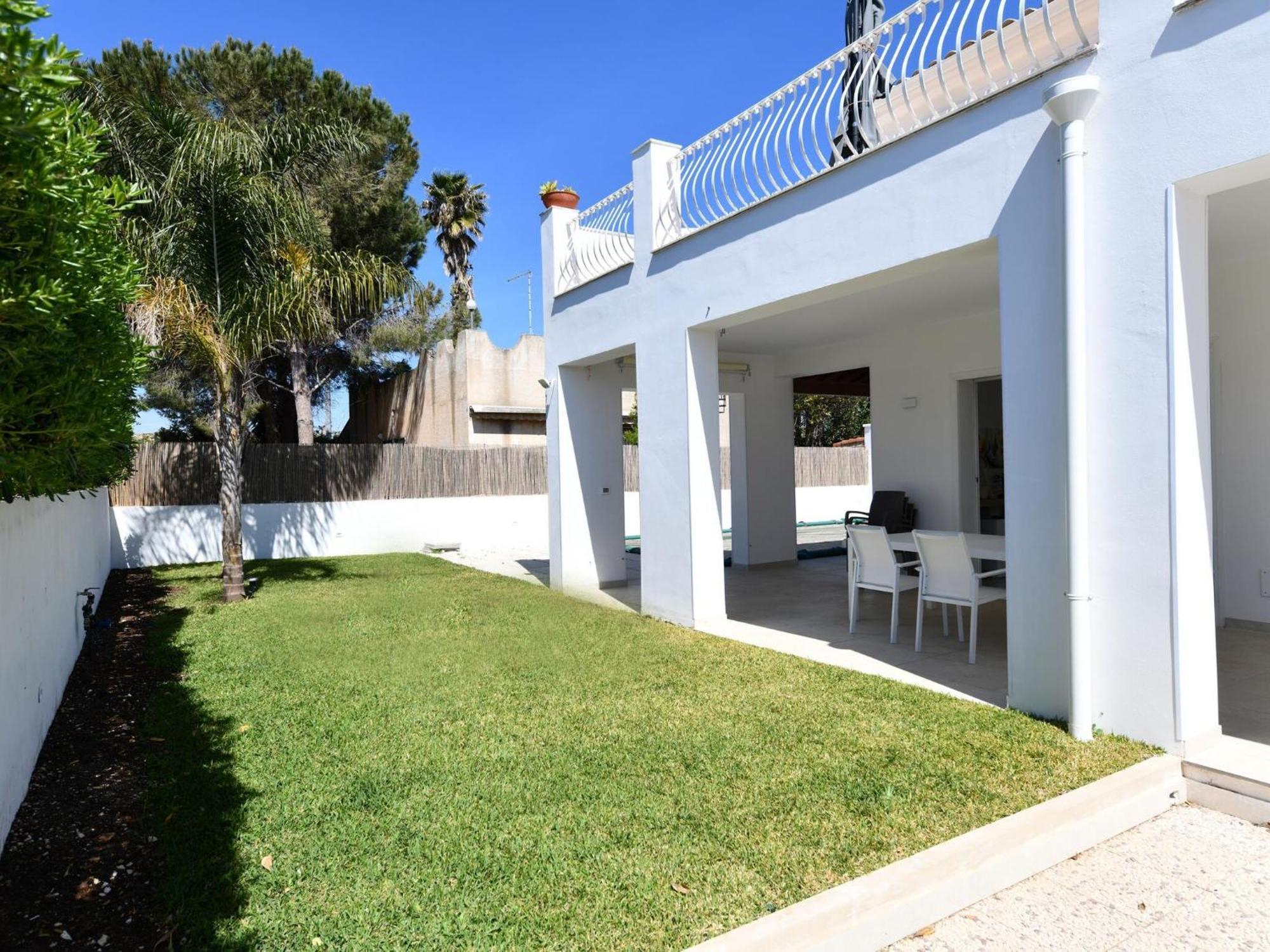 Apartment Lovely App In With Pool, Fontane Bianche